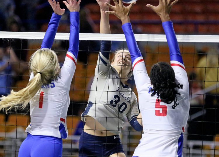 (Brad Davis/For LootPress) Ritchie County v Gilmer, State Volleyball Tournament Semifinals Friday night in Charleston.