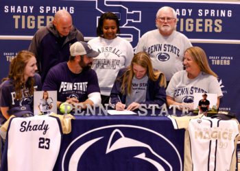 Shady Spring's Paige Maynard signs her LOI to play softball at Penn State on Wednesday at Shady Spring High School (Karen Akers/Lootpress)