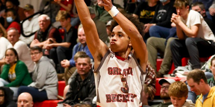 File Photo by Karen Akers