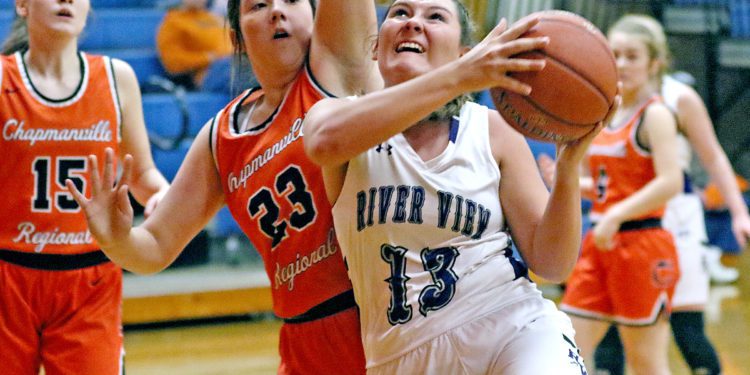 (Brad Davis/For The LootPress) Chapmanville v River View, Rogers Oil Classic Friday night in Hinton.