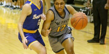 (Brad Davis/For LootPress) WVU Tech's Makayla Jones drives to the basket against Brescia Saturday afternoon in Summersville.