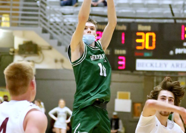 (Brad Davis/For LootPress) Wyoming East at Woodrow Wilson 1/31/22.
