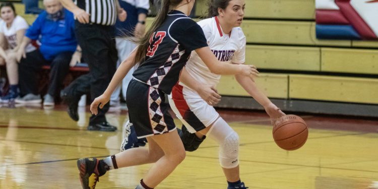 Independence's Alyssa Daniels drives to the bucket during a game against Liberty on Jan. 22. (Heather Belcher/File Photo)