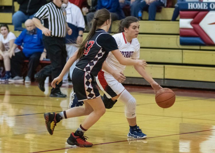 Independence's Alyssa Daniels drives to the bucket during a game against Liberty on Jan. 22. (Heather Belcher/File Photo)