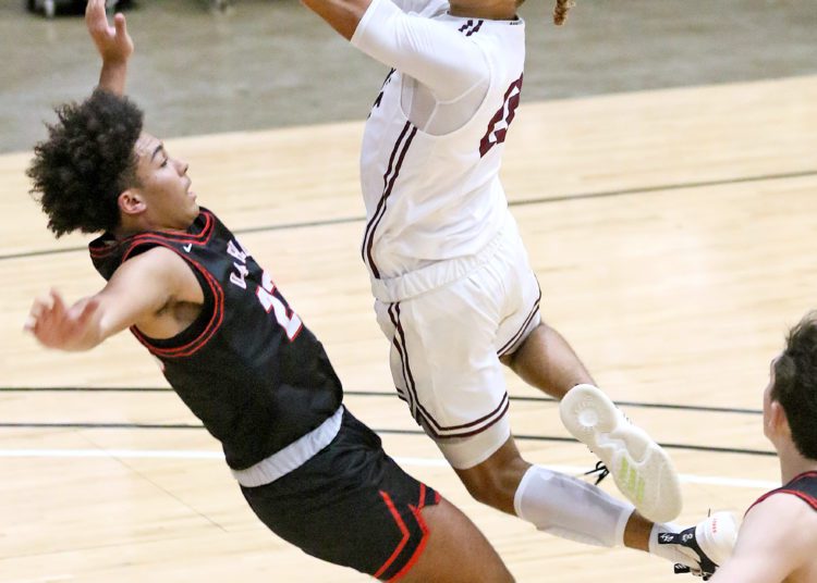 (Brad Davis/For LootPress) Oak Hill at Woodrow Wilson 1/29/22.