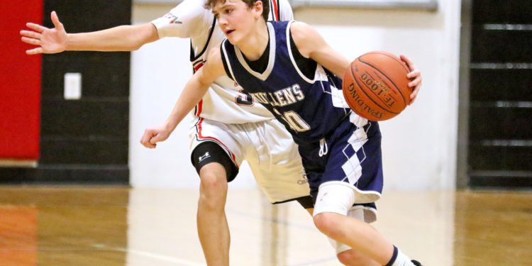 (Brad Davis/For LootPress) Mullens at Greater Beckley Christian 1/31/22.