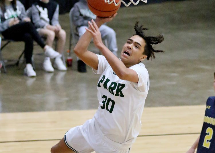 (Brad Davis/For LootPress) Park v Summersville Middle, February 5, 2022.