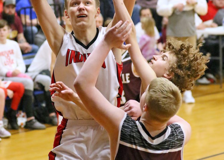 (Brad Davis/For LootPress) Oceana Middle v Pineville Middle Wyoming County Boys Championship, February 17 in Baileysville.