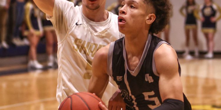 File Photo by Karen Akers