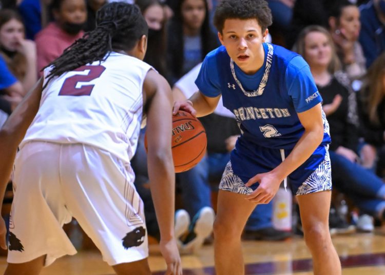 File Photo by Greg Barnett