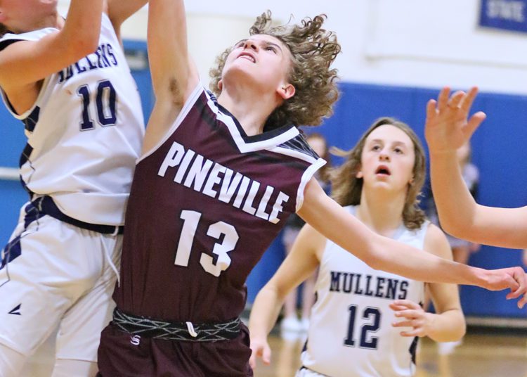 (Brad Davis/For LootPress) Pineville Middle at Mullens Middle, February 14, 2022.