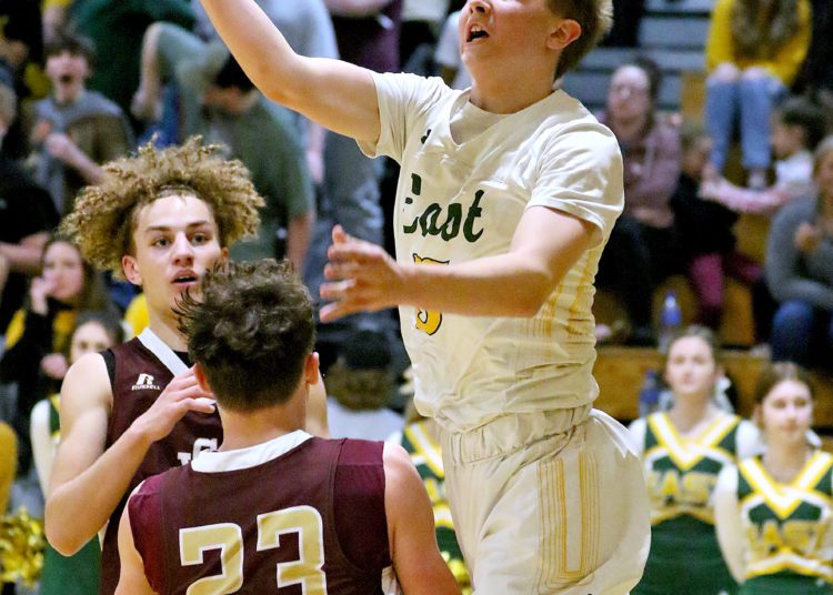 (Brad Davis/For LootPress) George Washington at Greenbrier East, Regional Championship, March 9, 2022 in Fairlea.