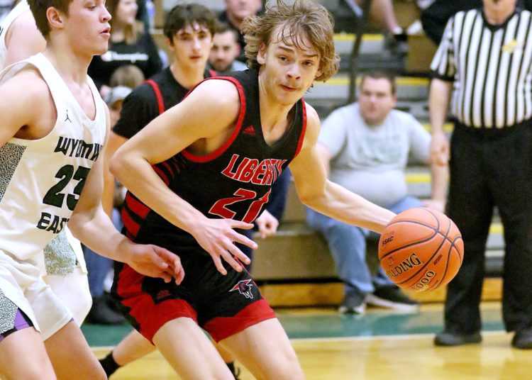 (Brad Davis/For LootPress) Liberty at Wyoming East, Regional Championship, March 10, 2022 in New Richmond.