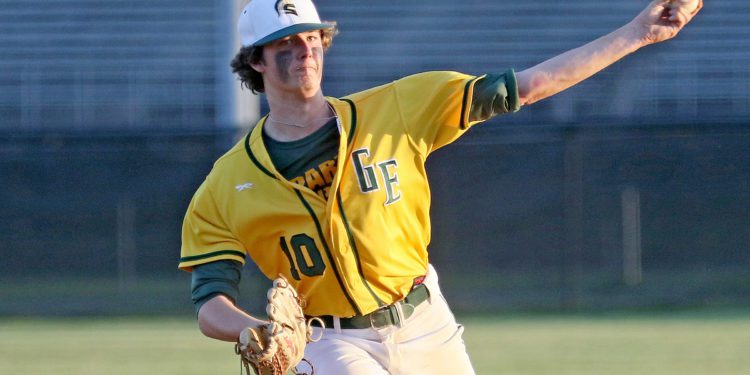 (Brad Davis/For LootPress) Greenbrier East at Oak Hill, April 22, 2022 in Oak Hill.