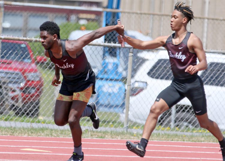 (Brad Davis/For LootPress) Beckley Relays, April 23, 2022 at Woodrow Wilson High School.