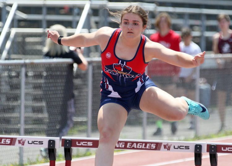 (Brad Davis/For LootPress) Beckley Relays, April 23, 2022 at Woodrow Wilson High School.