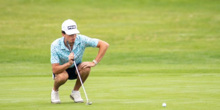 Todd Duncan analyzes an angle before taking his next shot on Saturday at Grandview. (Heather Belcher/Lootpress)
