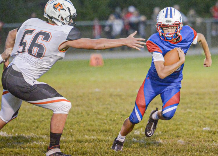 Midland Trail hosts Richwood F. Brian Ferguson/Lootpress