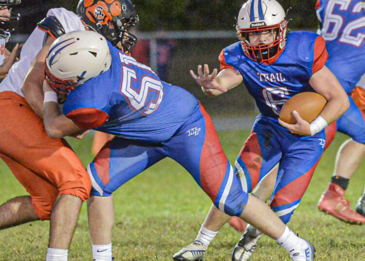 Midland Trail hosts Summers County F. Brian Ferguson/Lootpress