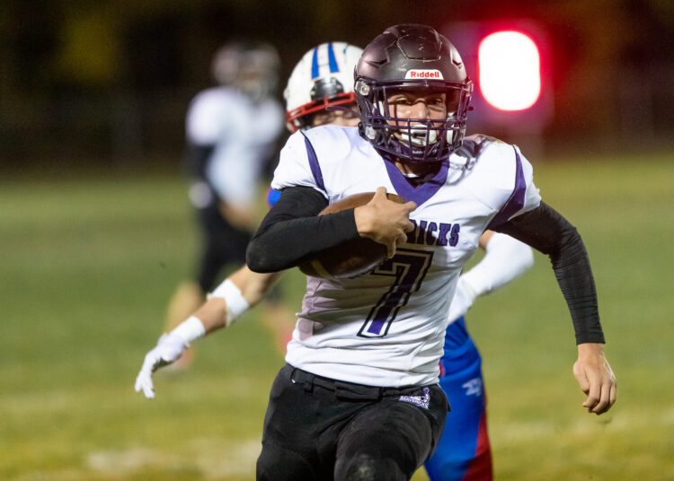 Cooper Ridgeway the ball carrier for James Monroe.
