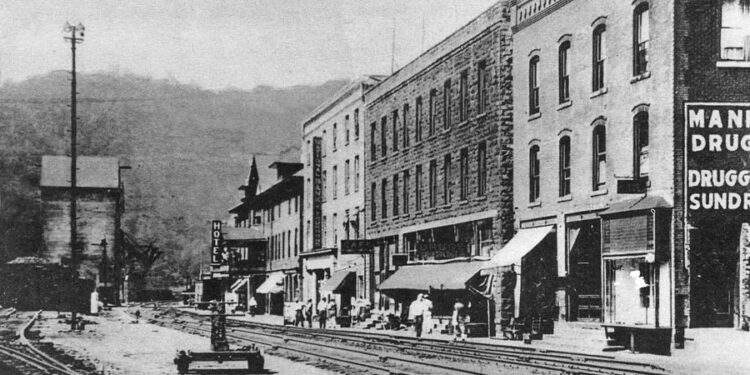 Thurmond's Commercial Row in the 1900s