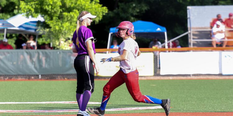 File Photo by Karen Akers