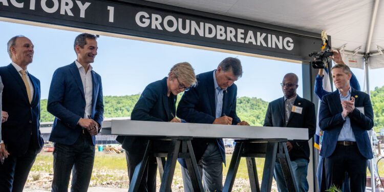 Form Factory 1 groundbreaking and beam signing ceremony in Weirton, West Virginia