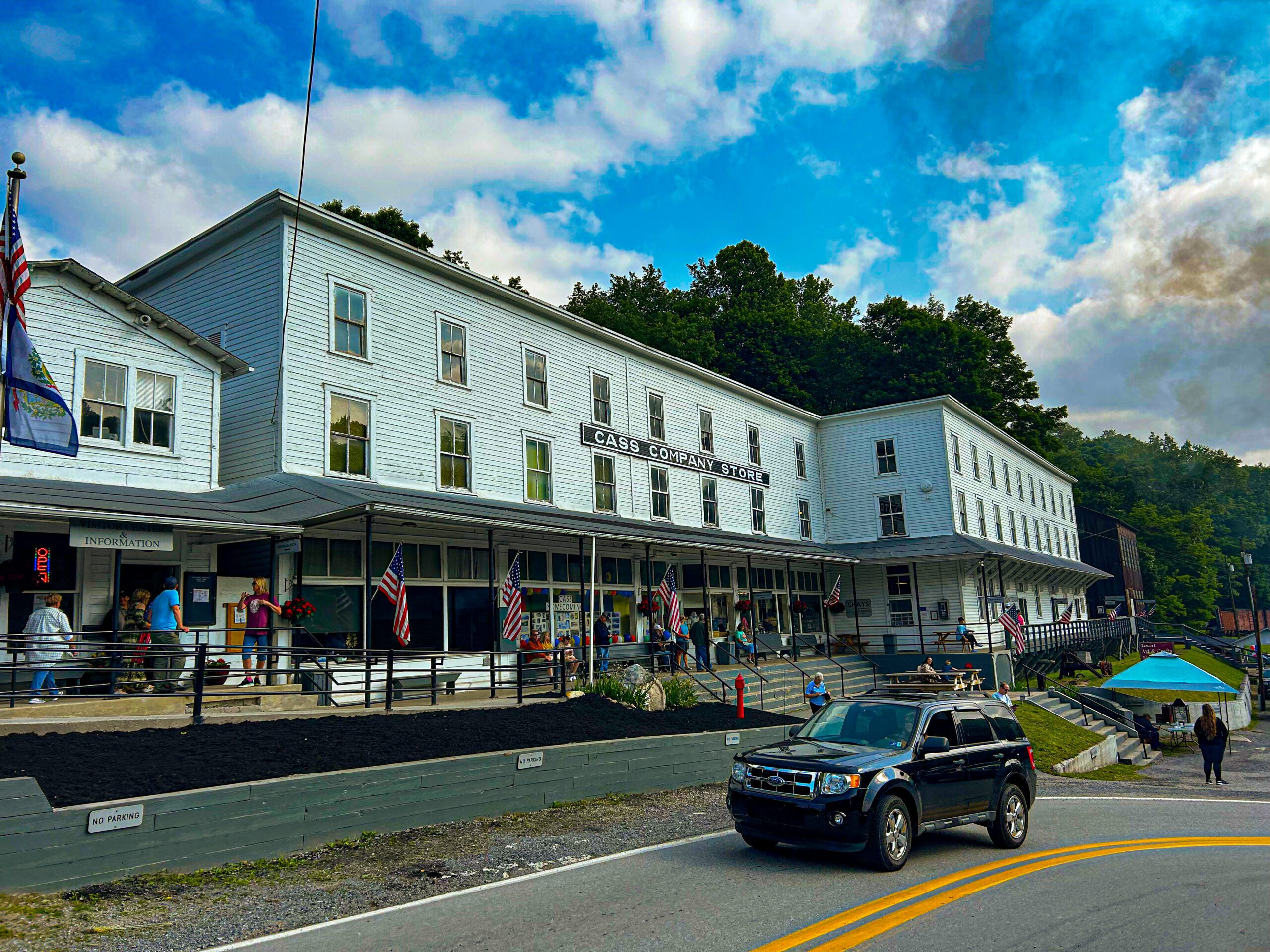 GALLERY Thousands flock to Cass for 2023 Parade of Steam