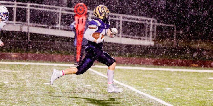 File Photo by Karen Akers