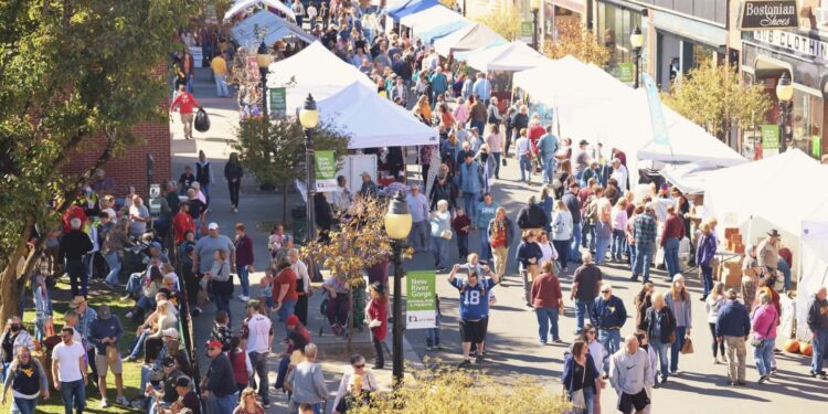 (Hinton Railroad Days/Facebook)