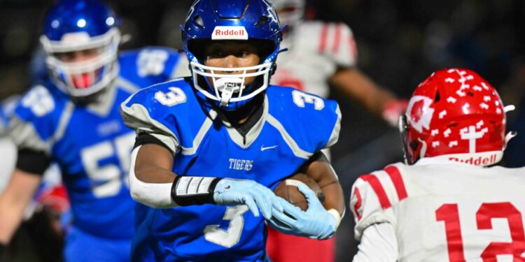 File Photo by Greg Barnett