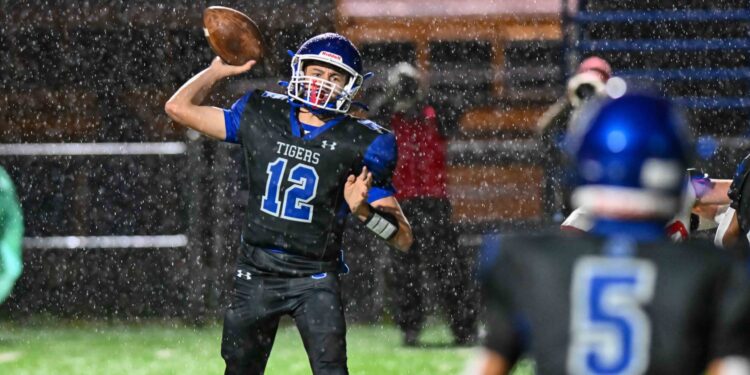 File Photo by Greg Barnett