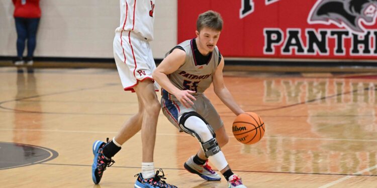 File Photo by Greg Barnett