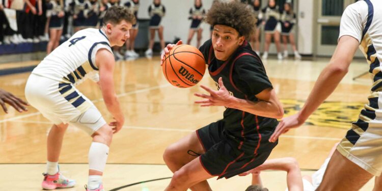 File Photo by Karen Akers