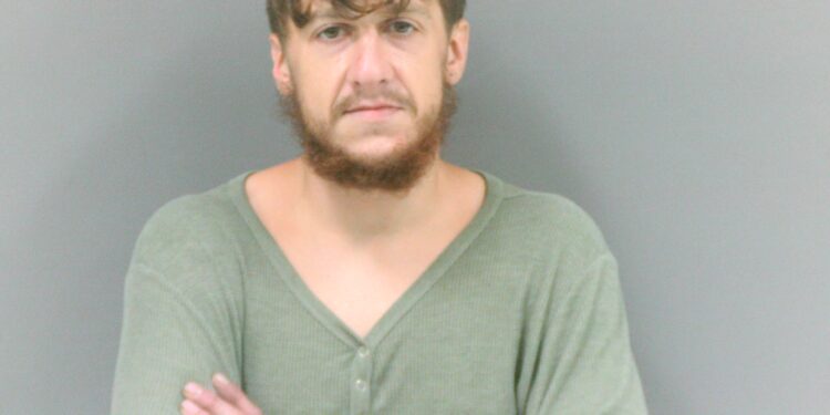 Man caught shoplifting ice cream in his pants