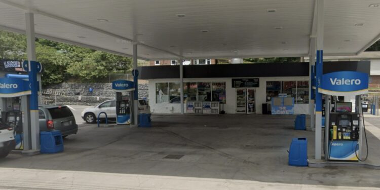 The Cave gas station in Tazewell, VA | Google Earth image