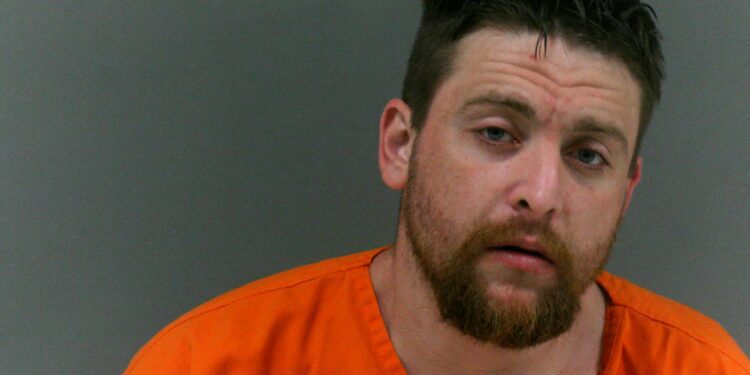 attacking mother with hacksaw