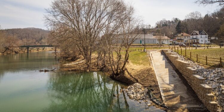 New Boat Ramp in Clendenin