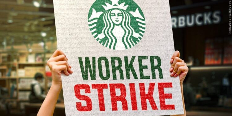 Starbucks Workers Walkout Over New Dress Code