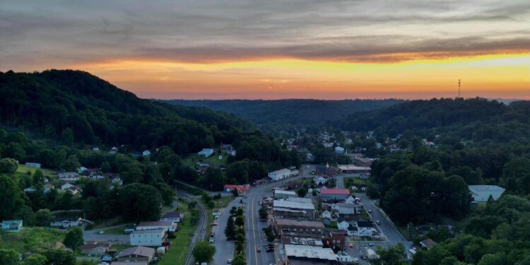 Mural Honoring First Responders to Be Painted in Sophia Today