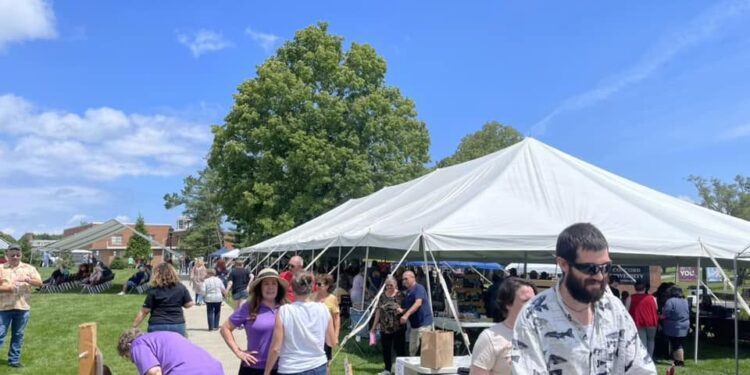 Athens-Concord Town Social to return August 17