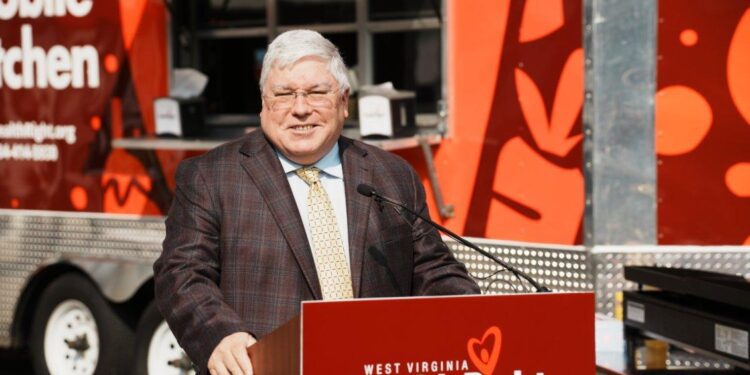 Governor Morrisey Unveils WV Health Right’s New Mobile Teaching Kitchen to Promote Healthy Living Across the State