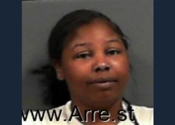 Woman Accused of Assaulting Walmart Employee