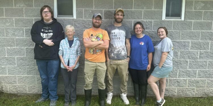 Fayette County Humane Society Staff | (Fayette County Humane Society/Facebook)
