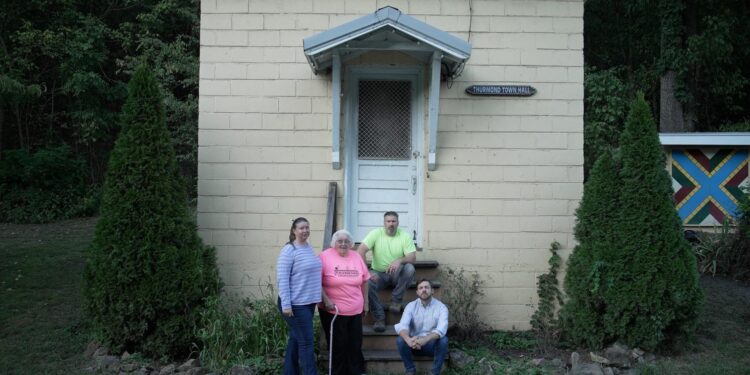 The four remaining residents of Thurmond | (Jillian Howell)