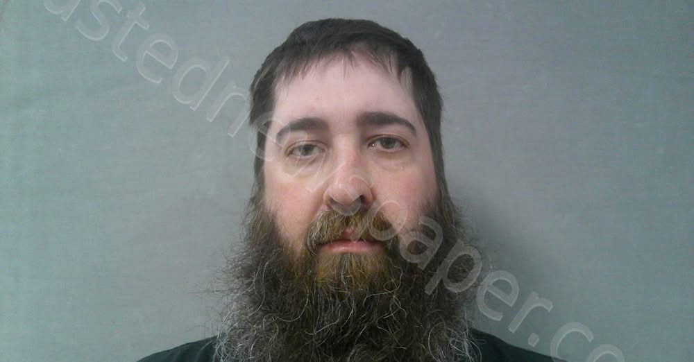 Man Arrested for DUI With Child Passenger After Swerving on U.S. 19