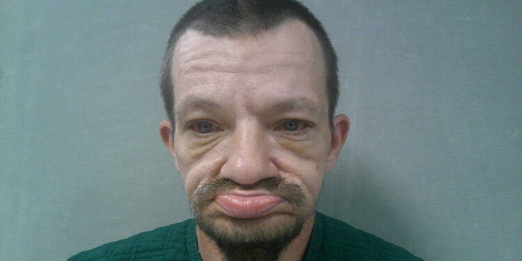 Man Arrested After Alleged Domestic Incident Involving Threats and Injured Dog