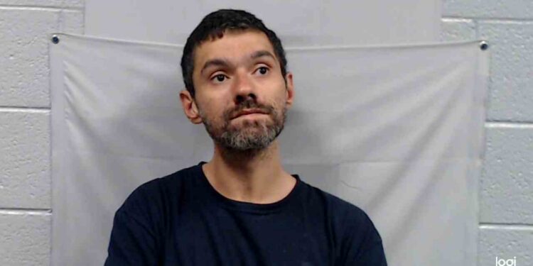 Bluefield Man Accused of Trying to Take Child by Neck During Custody Dispute; Faces Felony Charges