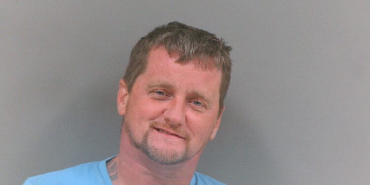 Intoxicated Man Arrested After Allegedly Threatening Bartender at Boone County Bar