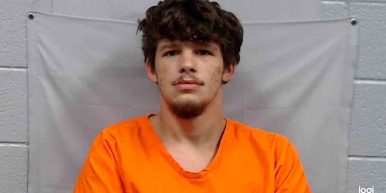 Driver Accused of Leading Trooper on Dangerous Chase Before Falling Into Creek During Foot Pursuit
